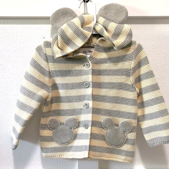 GAP Other - Gap Mickey Mouse knit sweater